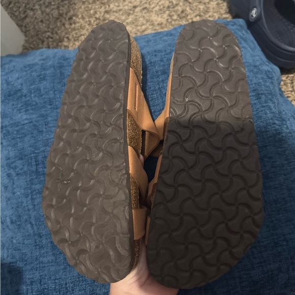 Tan Sandals with Buckle Straps - Picture 2 of 4